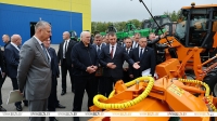 "Топором никто уже не работает". Лукашенко о востребованности в стране лесозаготовительной техники