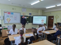 Старший помощник прокурора Краснопольского района провел урок здоровья и правовой грамотности для гимназистов
