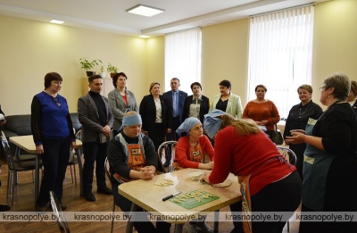 Выездное заседание комиссии по соцвопросам состоялось в Краснопольском РЦСОН