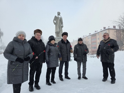 Коммунисты Краснопольщины почтили память Владимира Ильича Ленина