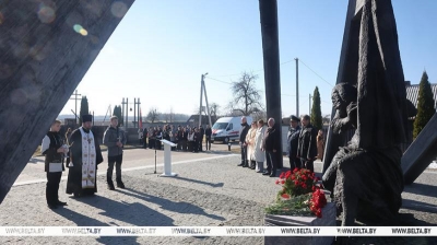 «Это история и нашего края». В Борках прошел митинг-реквием в День памяти трагедии в Хатыни